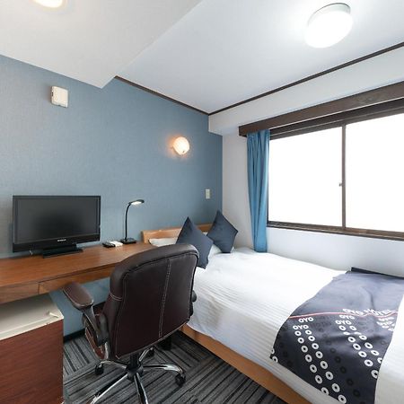 Oyo Hotel Ikebukuro Tokio Exterior foto